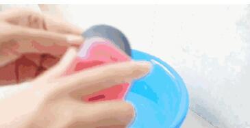 長(zhǎng)痘？閉口？粉刺？你的氣墊粉撲該洗洗啦！